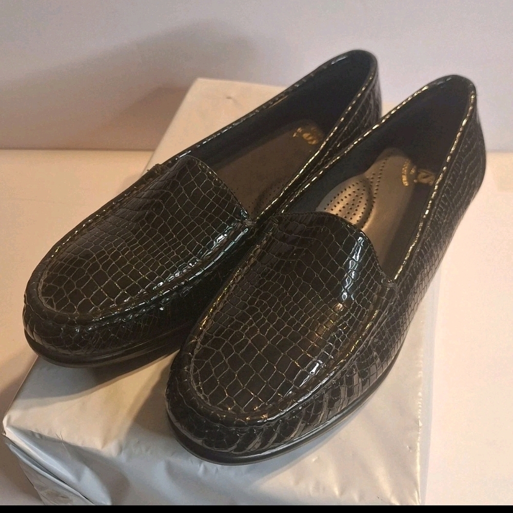 SAS Simplify Everyday Croc Black Leather Women's Loafers. Size 9.5 W - Picture 2 of 8